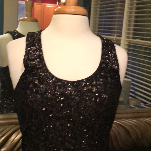 Alice and Olivia - Picture 4 of 5